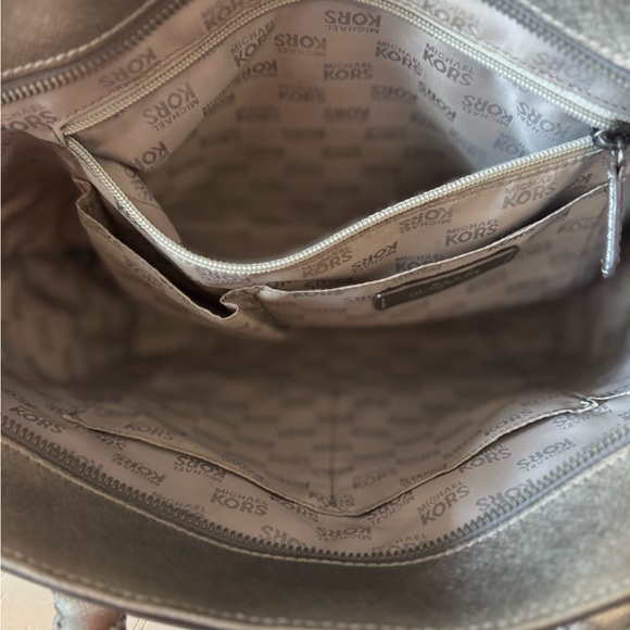 Authentic MK Leather Chrome Purse - Picture 6 of 8